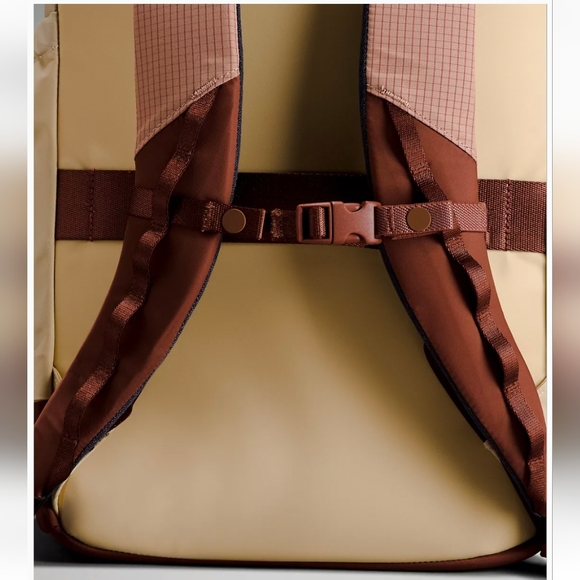 NWT LULULEMON Front Clip Backpack 21L - Picture 5 of 7